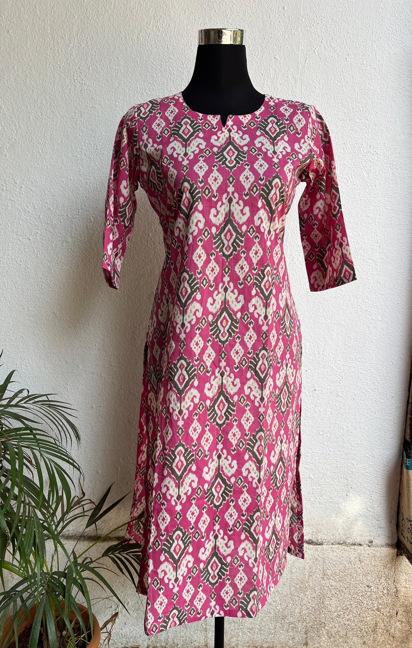 Women Printed Straight Kurti | Ikat Pattern | 3/4 Sleeve