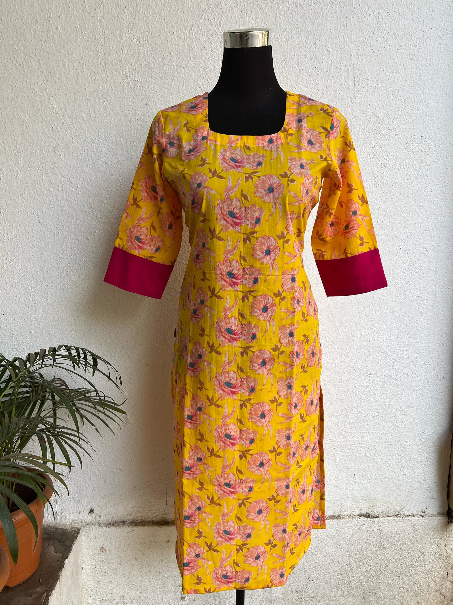 Women’s Mustard Yellow Floral Printed Kurti