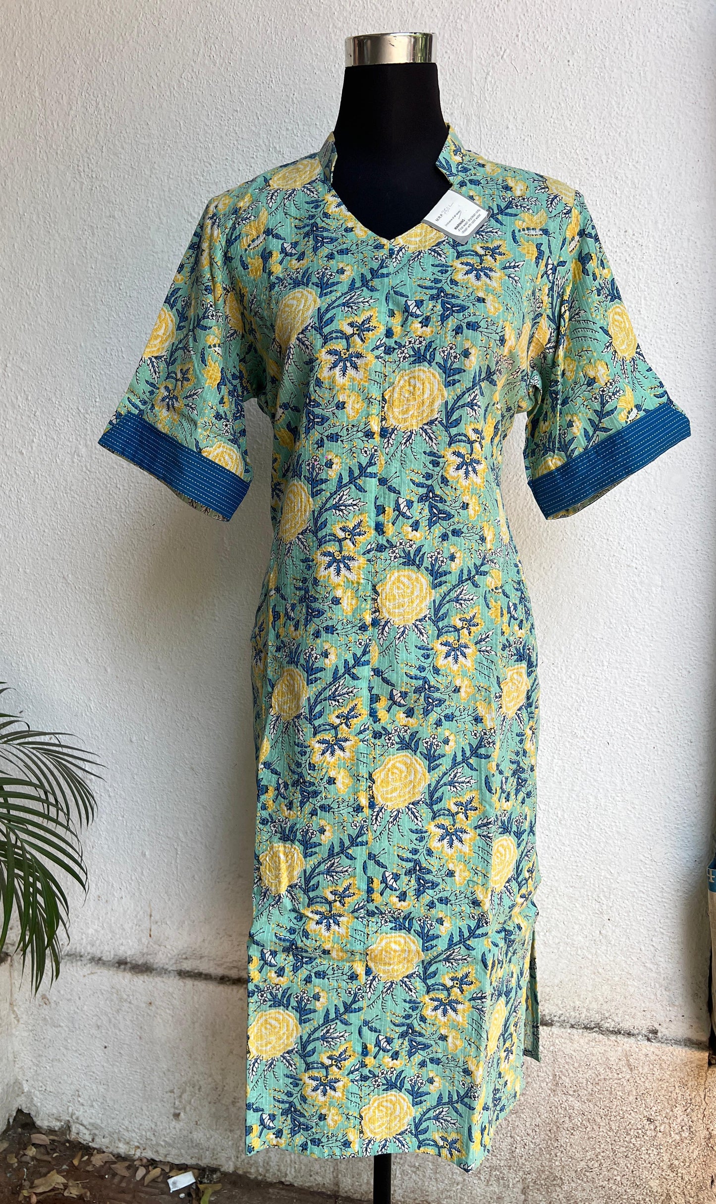 Women’s readymade Straight fit Kurtis