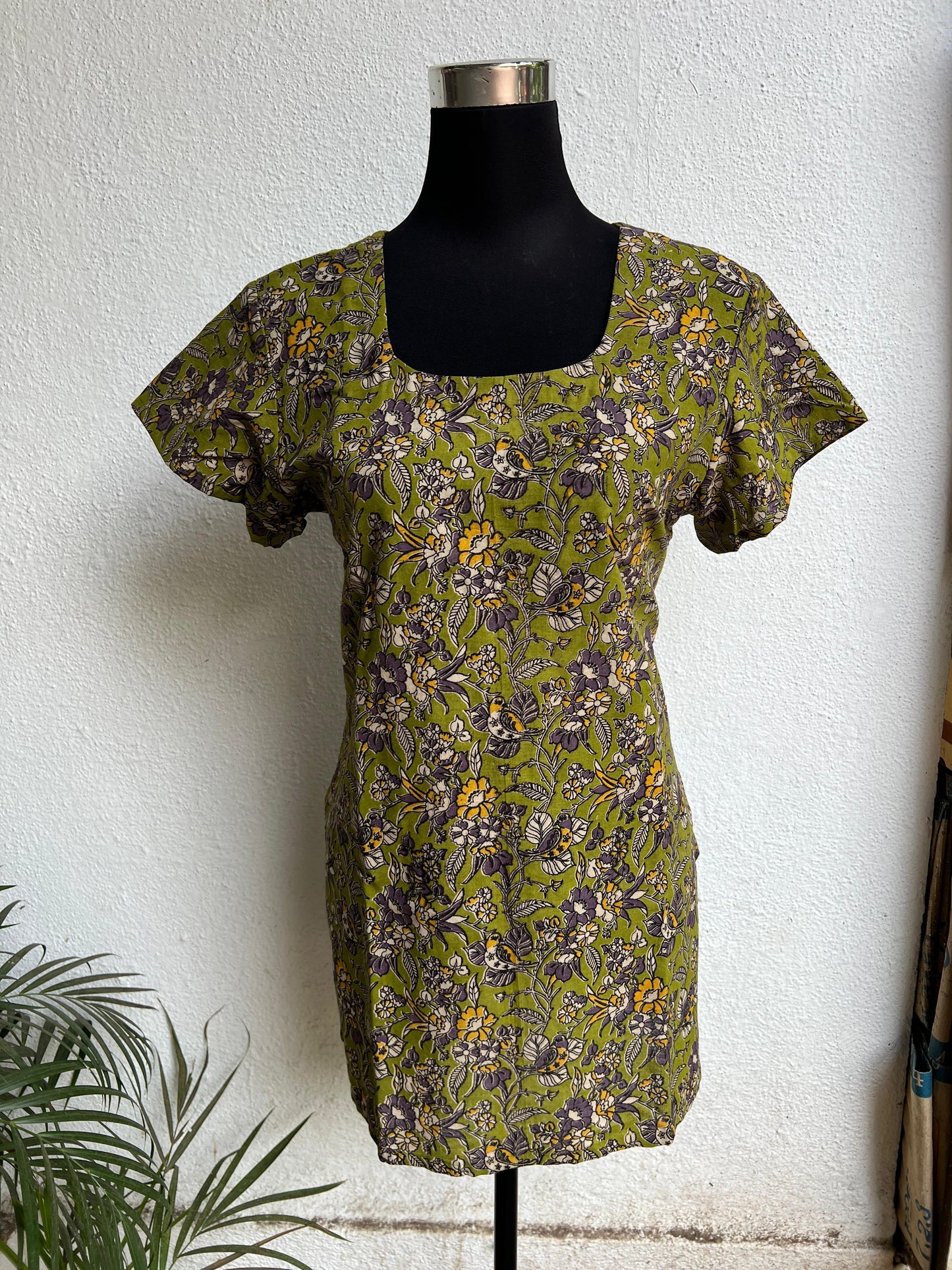 Women's ready made short tops{ tunics}