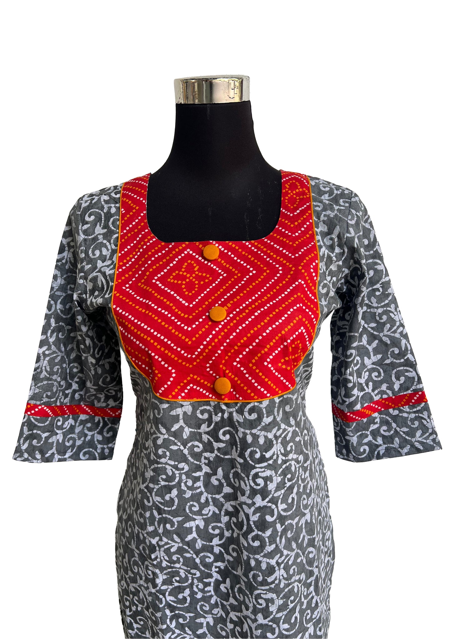Women’s Grey Printed Straight Kurti with Red Contrast Yoke
