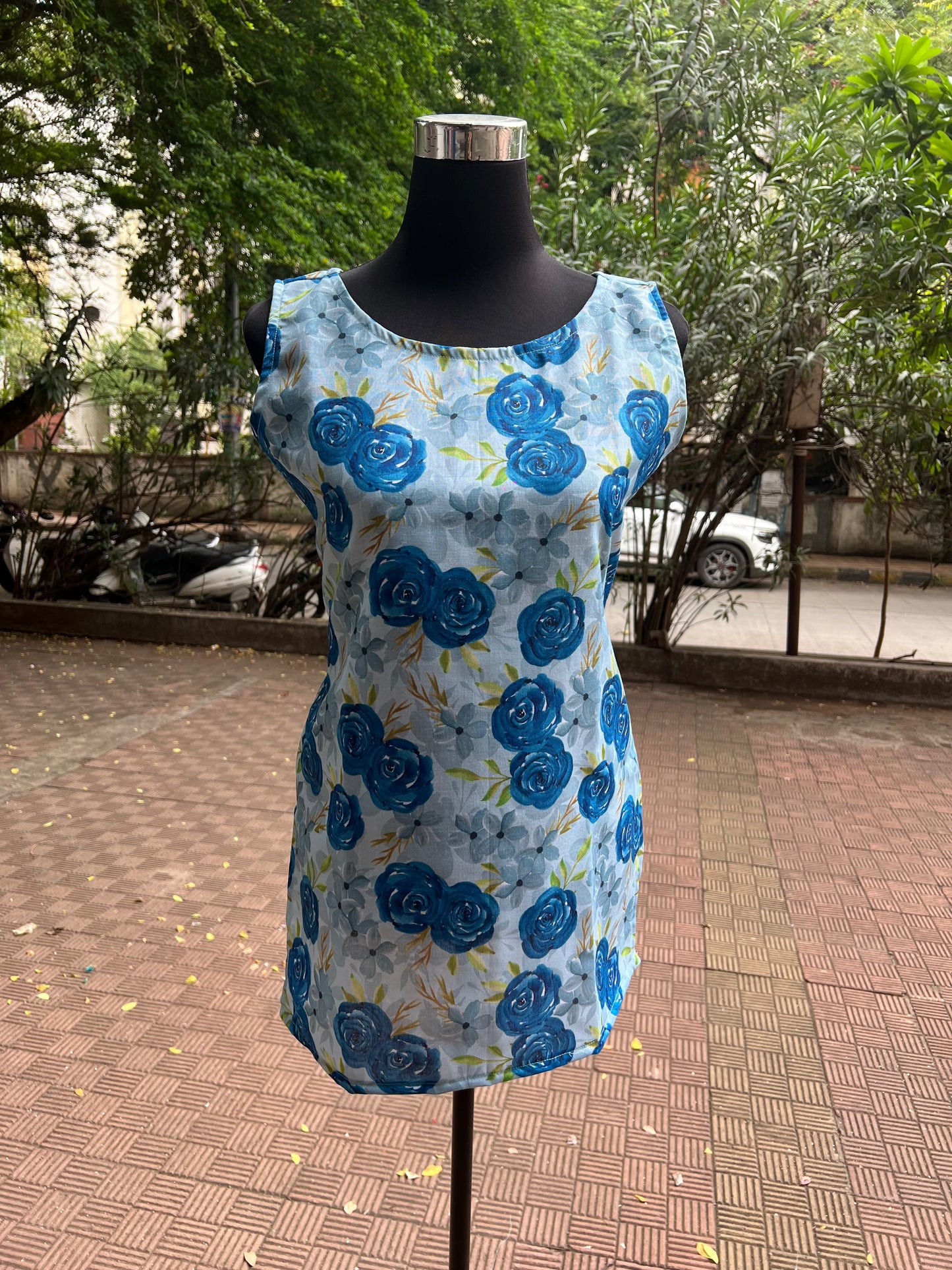 Women's ready made short tops{ tunics}
