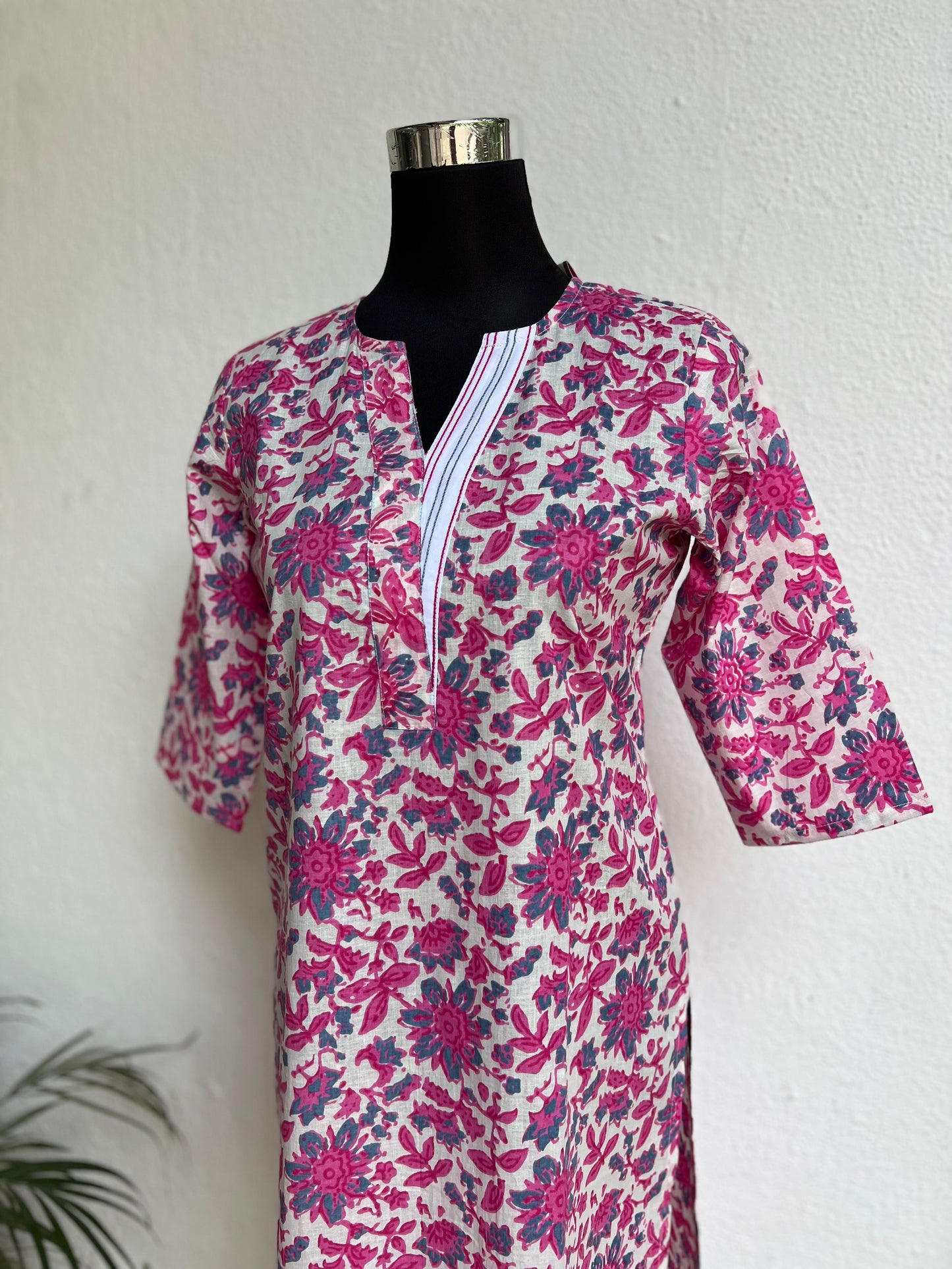 Women’s White Cotton Printed Straigh