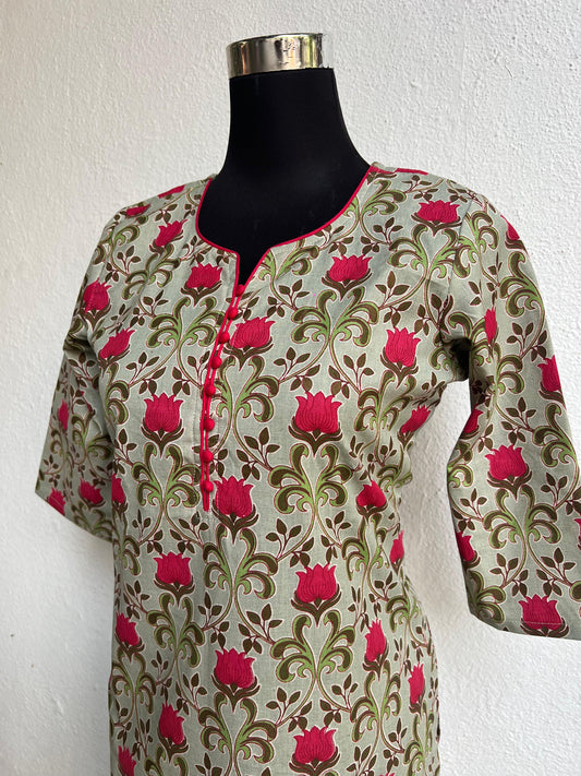 Women’s pista Cotton Printed Straight Kurtis