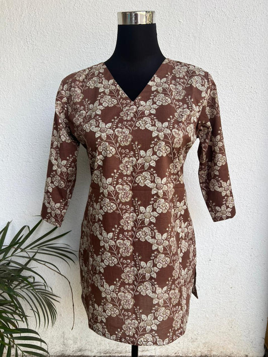 Women's ready made short tops{ tunics}