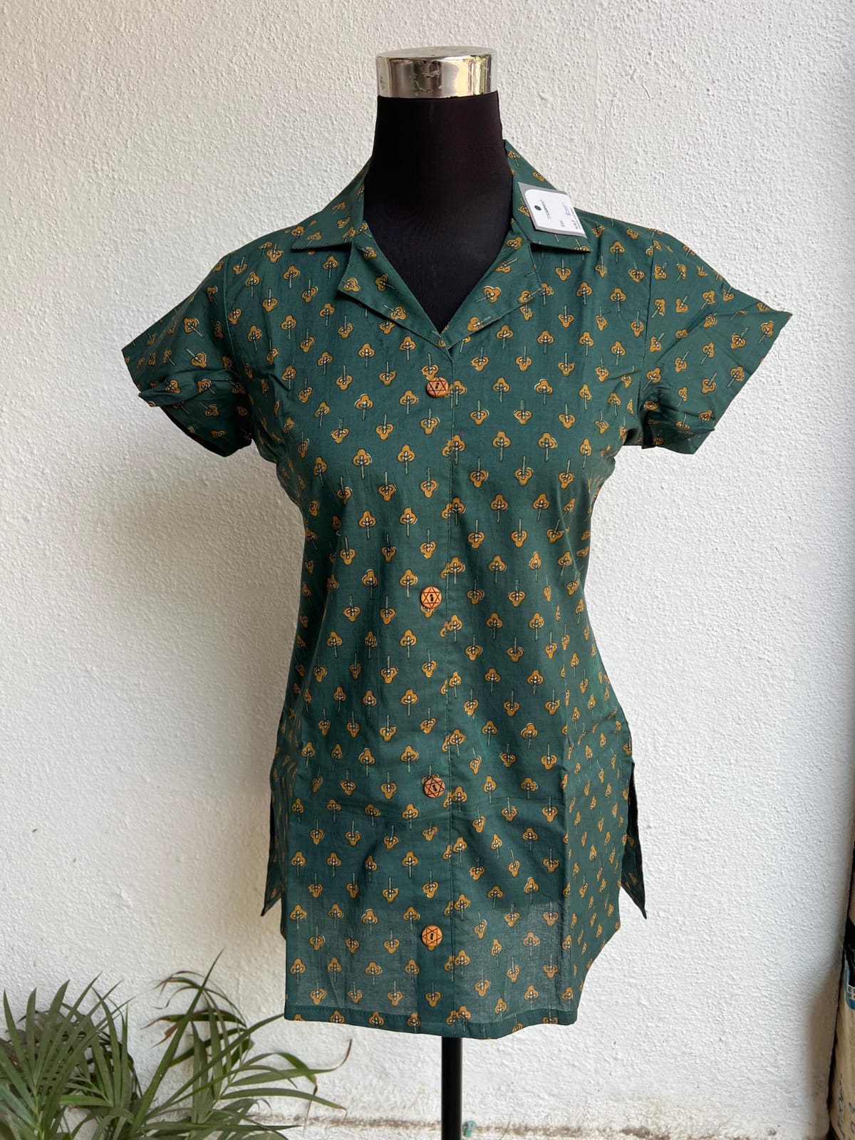 Women's ready made short tops{ tunics}
