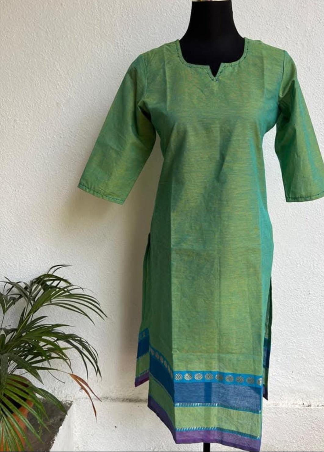 Women’s readymade Straight fit Kurtis