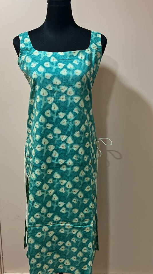 Women’s readymade Straight fit Kurtis