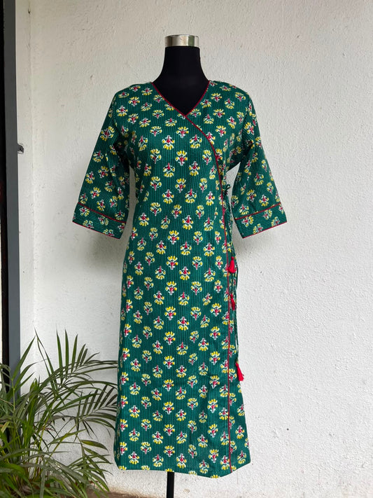 Women’s readymade Straight fit Kurtis