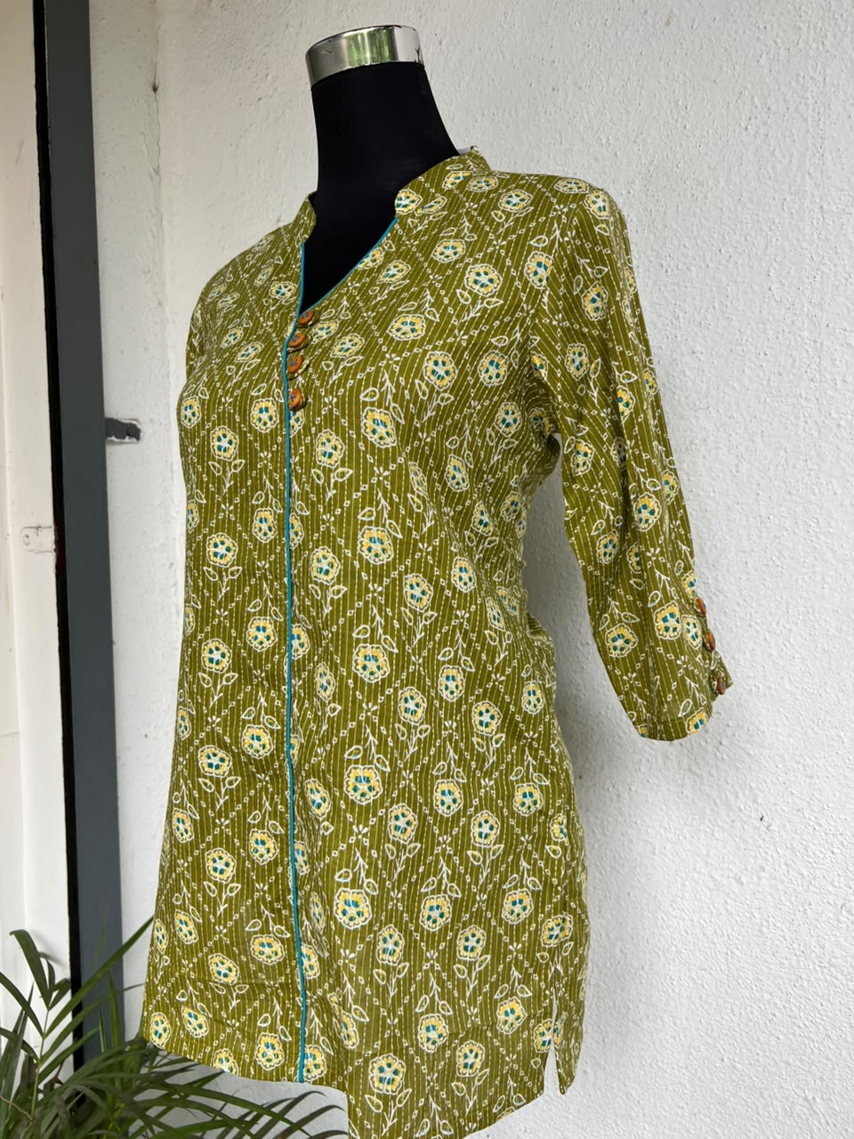 Women's ready made short tops{ tunics}